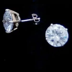 Round Cubic zirconia Studs