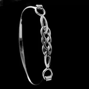 Silver-Celtic-knot-bracelet
