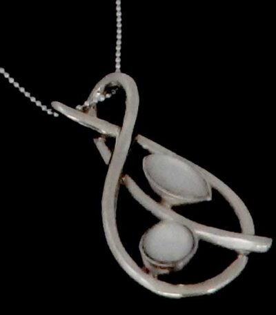Silver mother pearl necklace