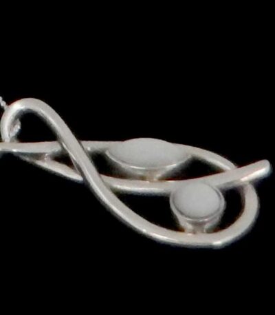 Silver mother pearl necklace