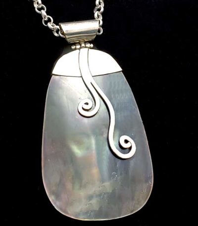 Large shell necklace NZ