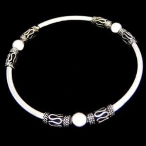 Silver woman Bangle