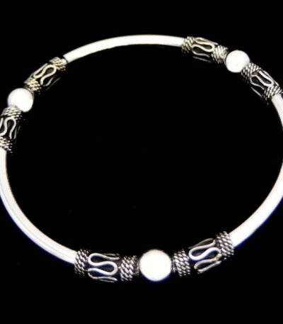Silver woman Bangle
