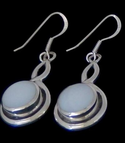 Mother pearl earring