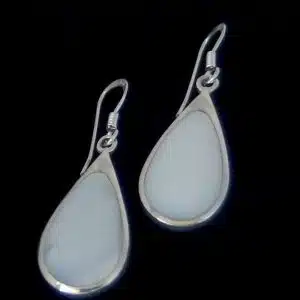 Dangle earrings
