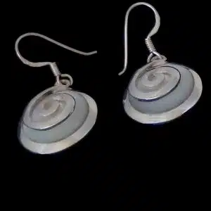 Mother pearl earrings