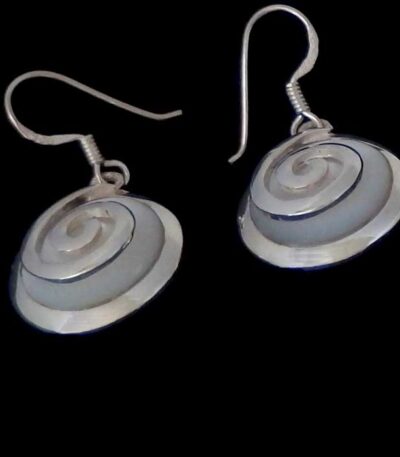 Mother pearl earrings