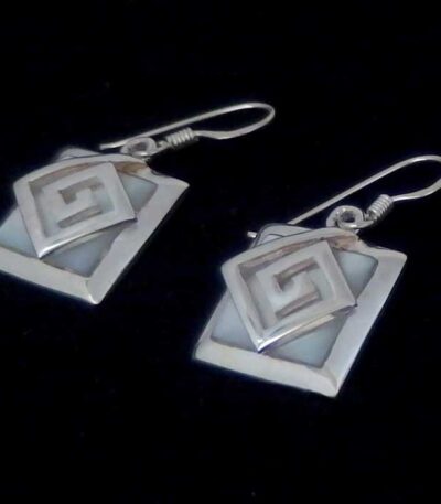 Mother pearl earrings