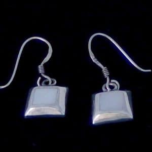 small shell earrings