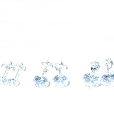 Cubic zirconia stud earring