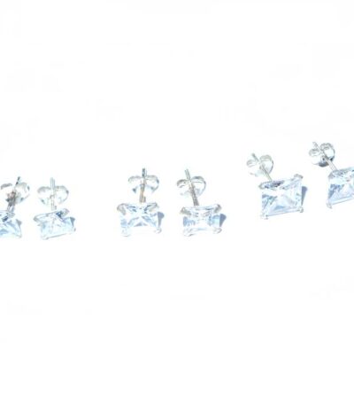 Cubic zirconia stud earring