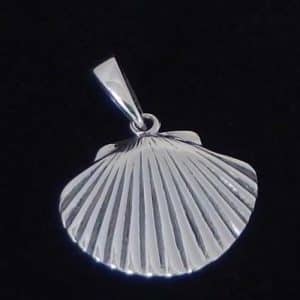 Sterling silver fan shell necklace