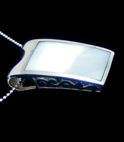 mother pearl necklace