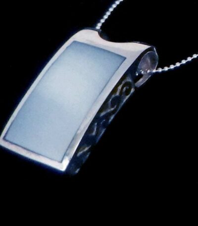 mother pearl necklace