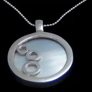 Silver mother pearl necklace