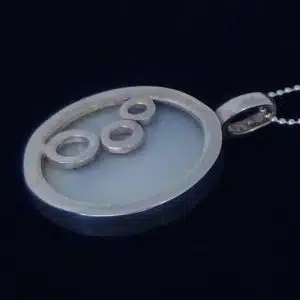 Silver mother pearl necklace