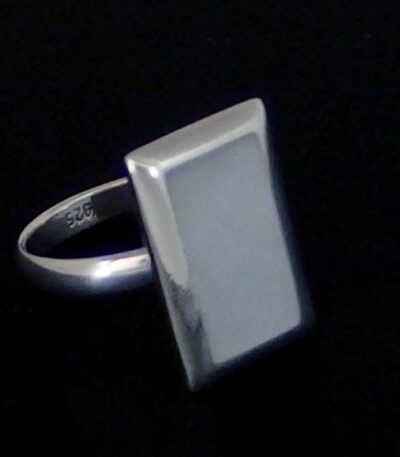 Sterling silver shell ring