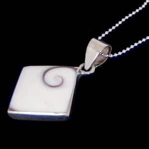Eye Shiva shell necklace