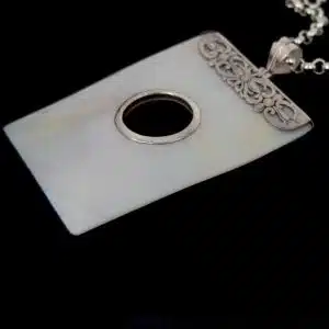 Vintage mother pearl necklace