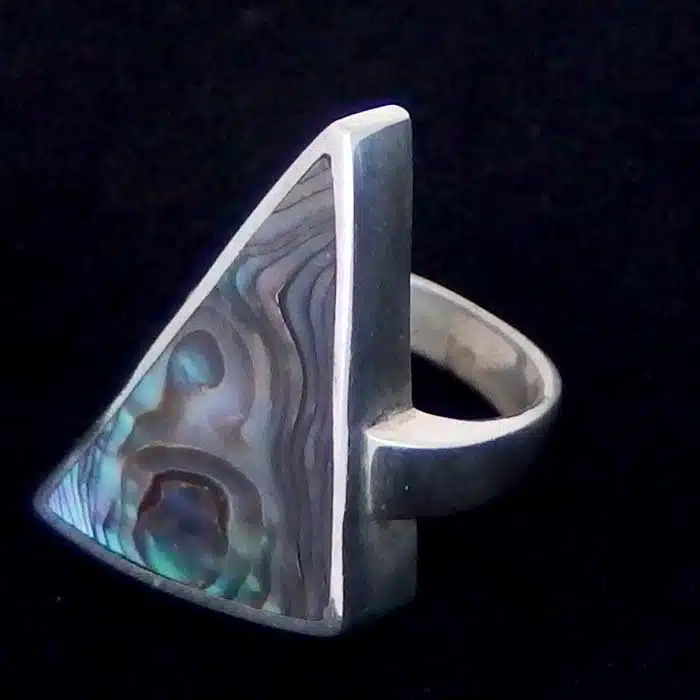 Large Triangle Shell Ring Long finger shell ring