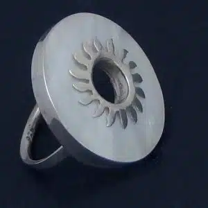 Mother pearl ring