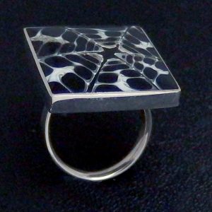 Chunky silver shell ring