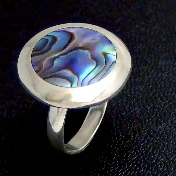 Bordered Circle Silver Shell Ring Sterling silver shell ring