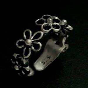 Sterling silver flower toe rings NZ
