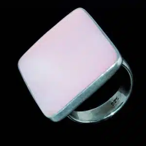 Chunky mother pearl Shell Ring