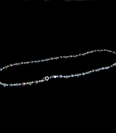 Freshwater pearl short necklace