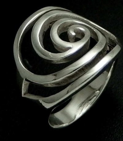 Sterling silver Spiral kiwiana Ring