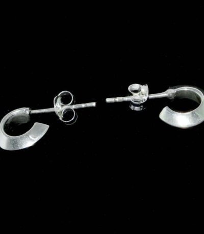 Small hoop huggie earrings