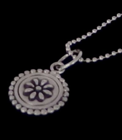 Silver Dainty Daisy Necklace NZ