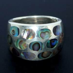 Solid ladies silver ring