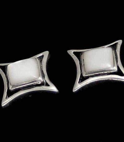 Large Mother pearl studs