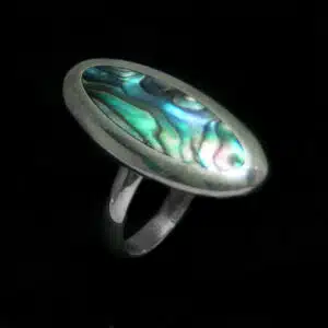 Ladies silver shell ring