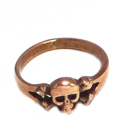 Skull and crossbone golden ring