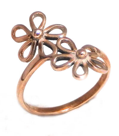 Daisy flower Golden Ring