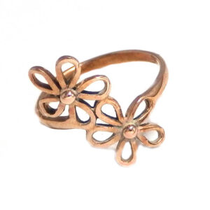 Daisy flower Golden Ring