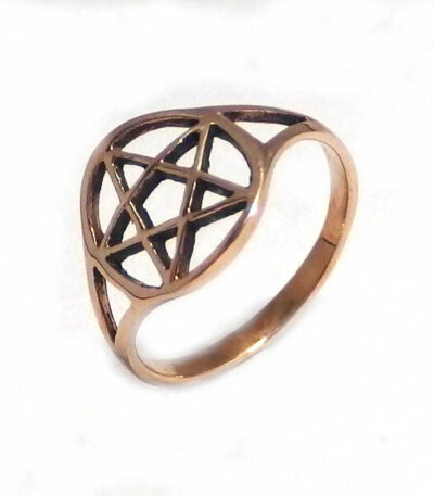 Pentagram golden wicca ring